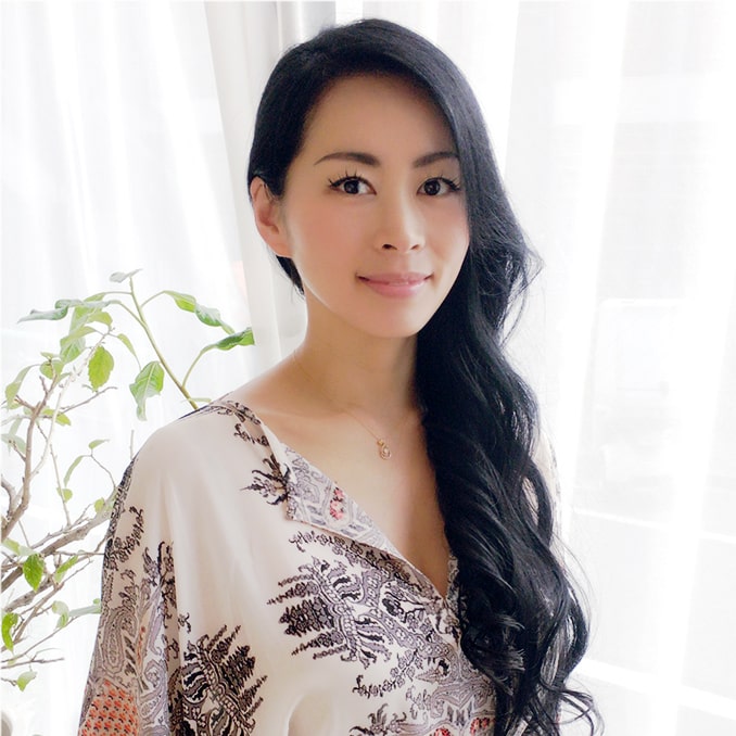 美容矯正士・トータルビューティーセラピスト今藤朱里